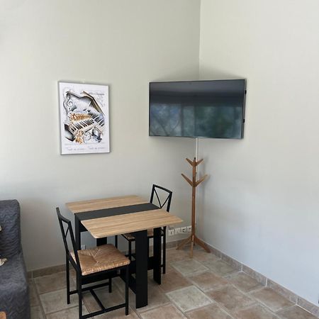 Gite La Maison Dans L'Olivette Oraison Buitenkant foto