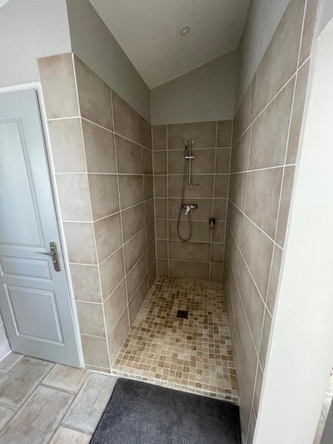 Gite La Maison Dans L'Olivette Oraison Buitenkant foto